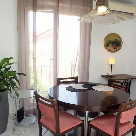 Apartma Maravea Blizu Morja - Maravea Near The Sea شقة إيزولا