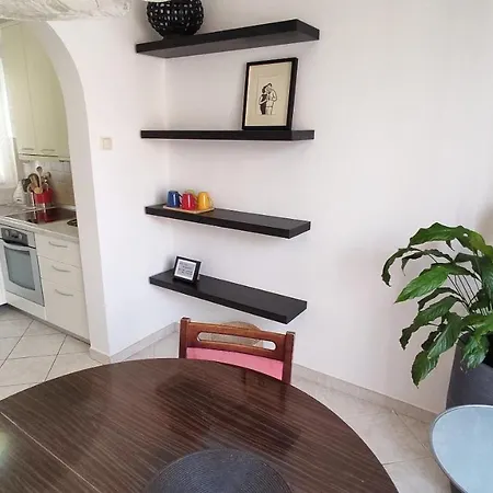 Apartma Maravea Blizu Morja - Maravea Near The Sea شقة