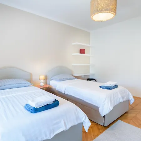 شقة Apartma Maravea Blizu Morja - Maravea Near The Sea إيزولا