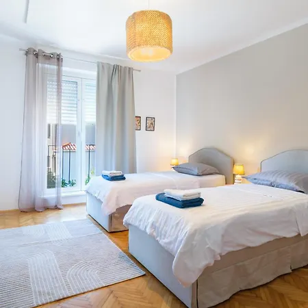 Apartma Maravea Blizu Morja - Maravea Near The Sea شقة