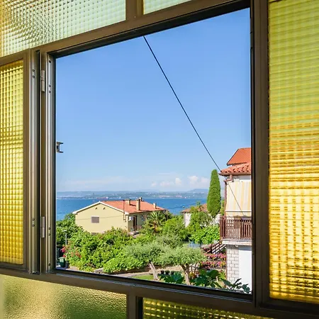 Apartma Maravea Blizu Morja - Maravea Near The Sea شقة
